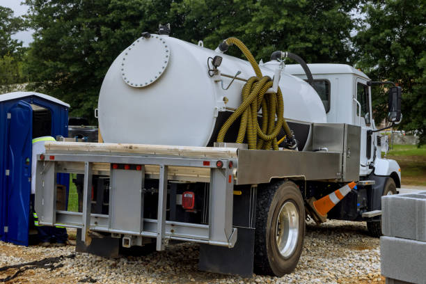 Portable Toilet Options We Offer in Grove Hill, AL